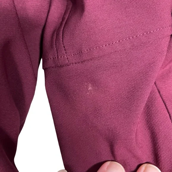 The North Face Women's Dark Red Ski Jacket - Picture 15 of 15